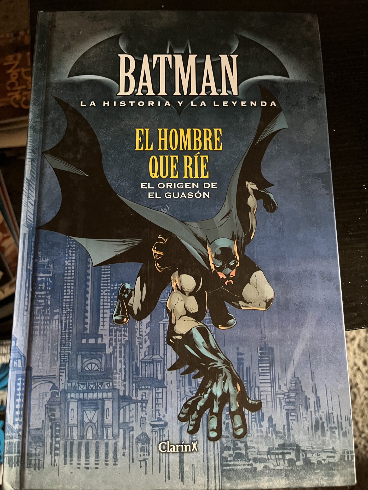 Batman la Historia y la Leyenda Nº2: El Hombre Que Ríe - Zienke Comics